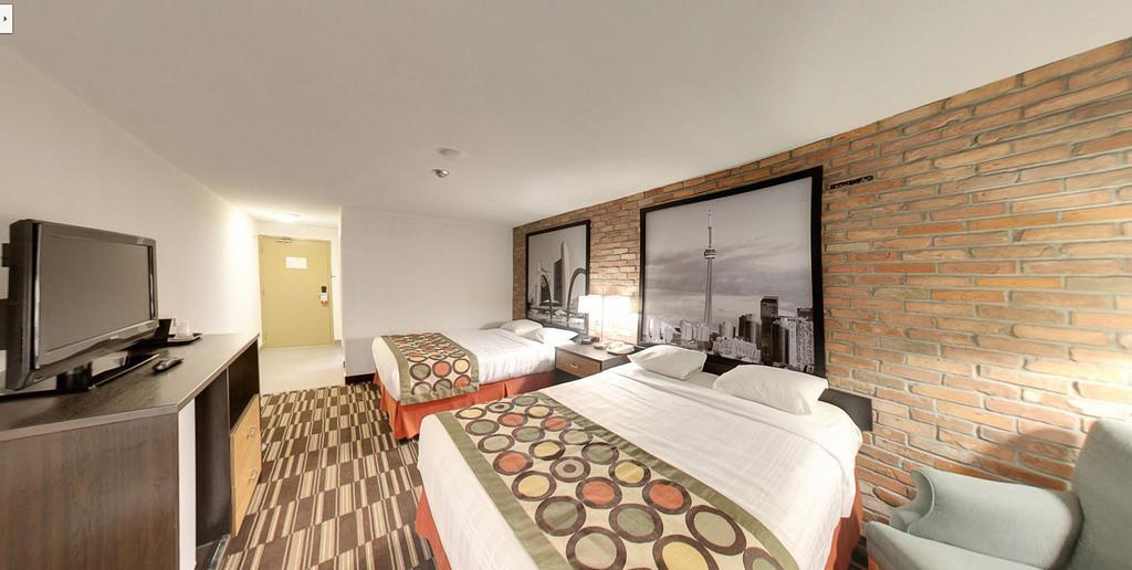 Super 8 By Wyndham Sudbury On Hotell Exteriör bild